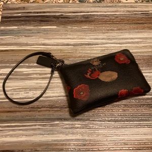 Coach wristlet wallet